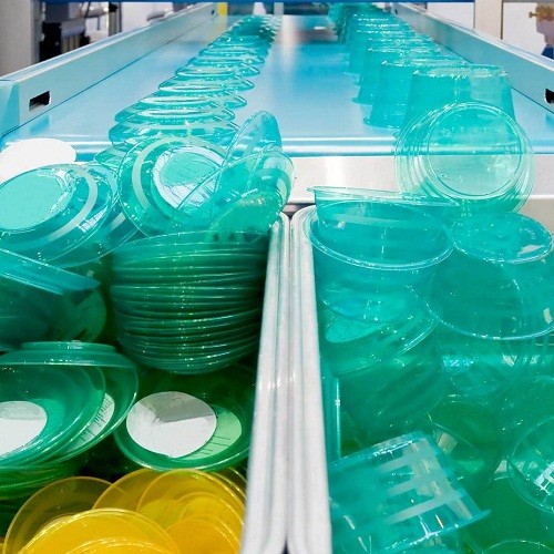 Пластмассы и изделия из пластмасс