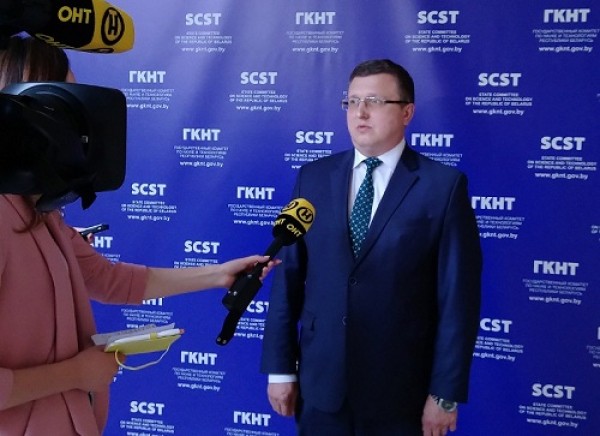 Александр Шумилин: серийное производство зарядных станций для электромобилей в Беларуси запустят к 2020 году