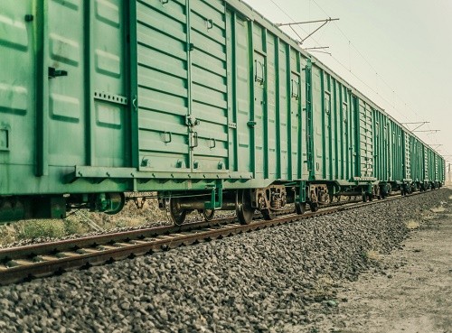 ООО «ДжиДжи Транс»: железнодорожные перевозки по территории СНГ, стран Балтии и Польше в крытых собственных вагонах